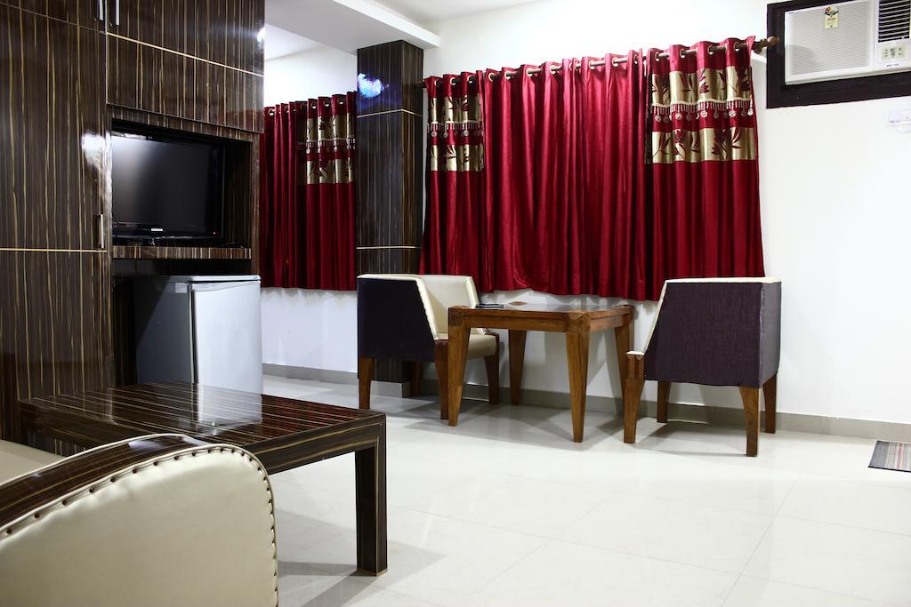 Hotel Maharaja Katra  Værelse billede